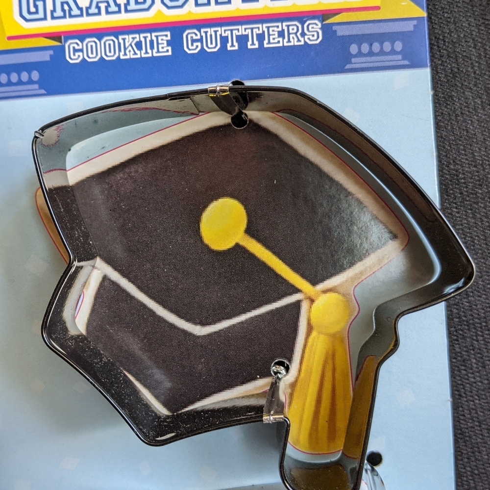 🎓 Graduation Cookie Cutters - Picture 5 of 10